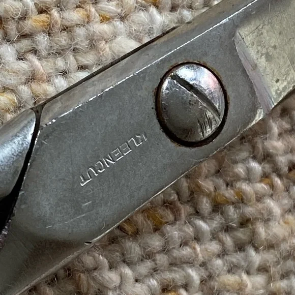 Vintage Scissors (4 Pairs) - Picture 9 of 10